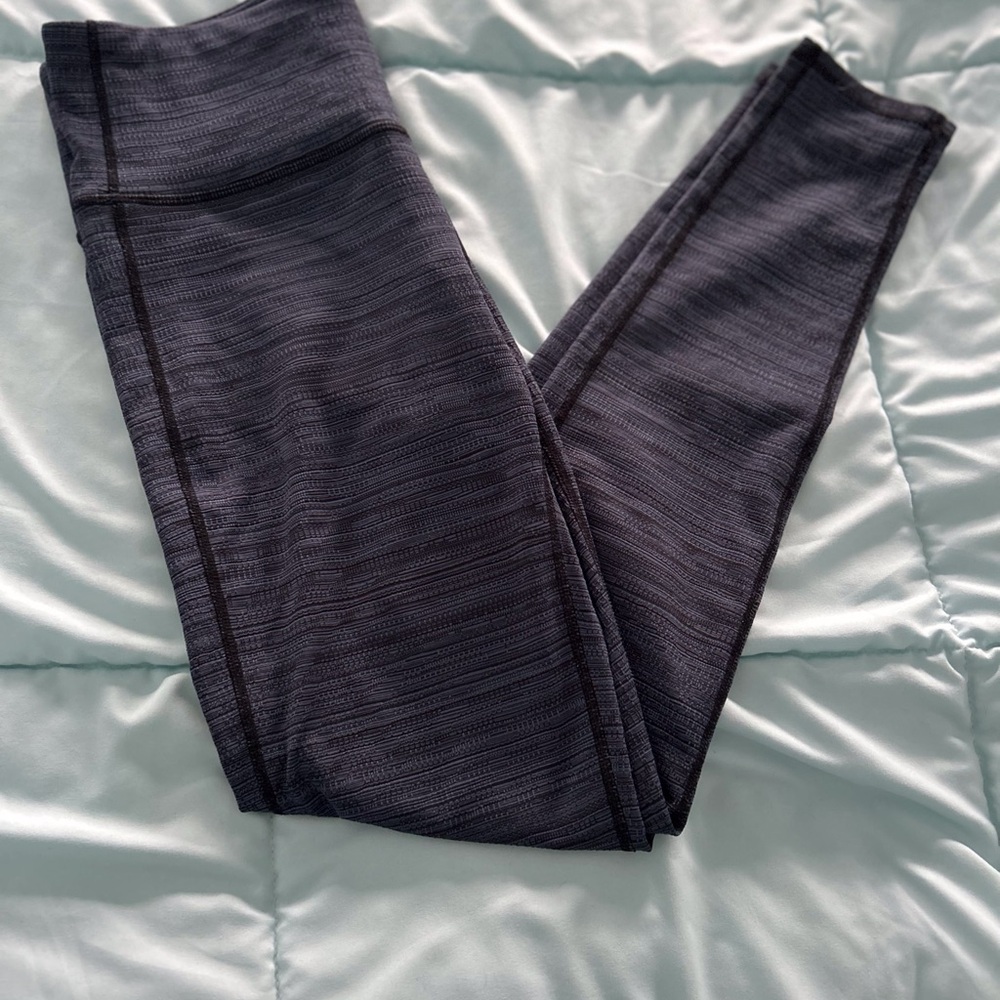 Athleta Salutation (RN 54023) 7/8 Leggings (NWOT) - Picture 3 of 11